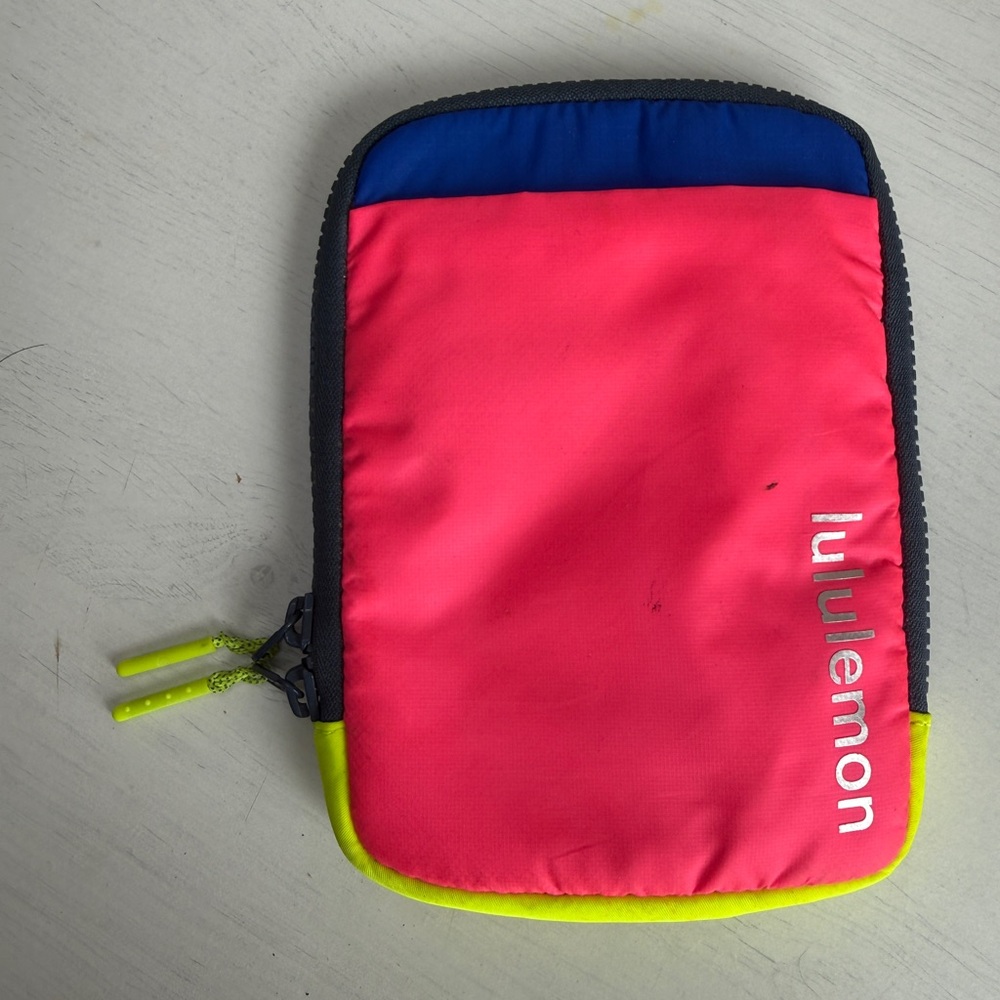Lululemon Easy Access Crossbody Bag Pink Highlight Cerulean Blue Highlight Yello - Picture 3 of 12